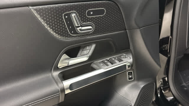 Certified 2026 Mercedes-Benz GLB 250 4MATIC image 14