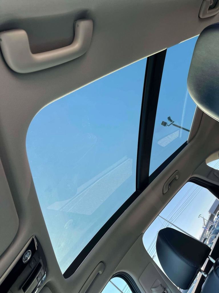 Certified 2025 Kia Sorento S w/ Panoramic Sunroof Package image 25