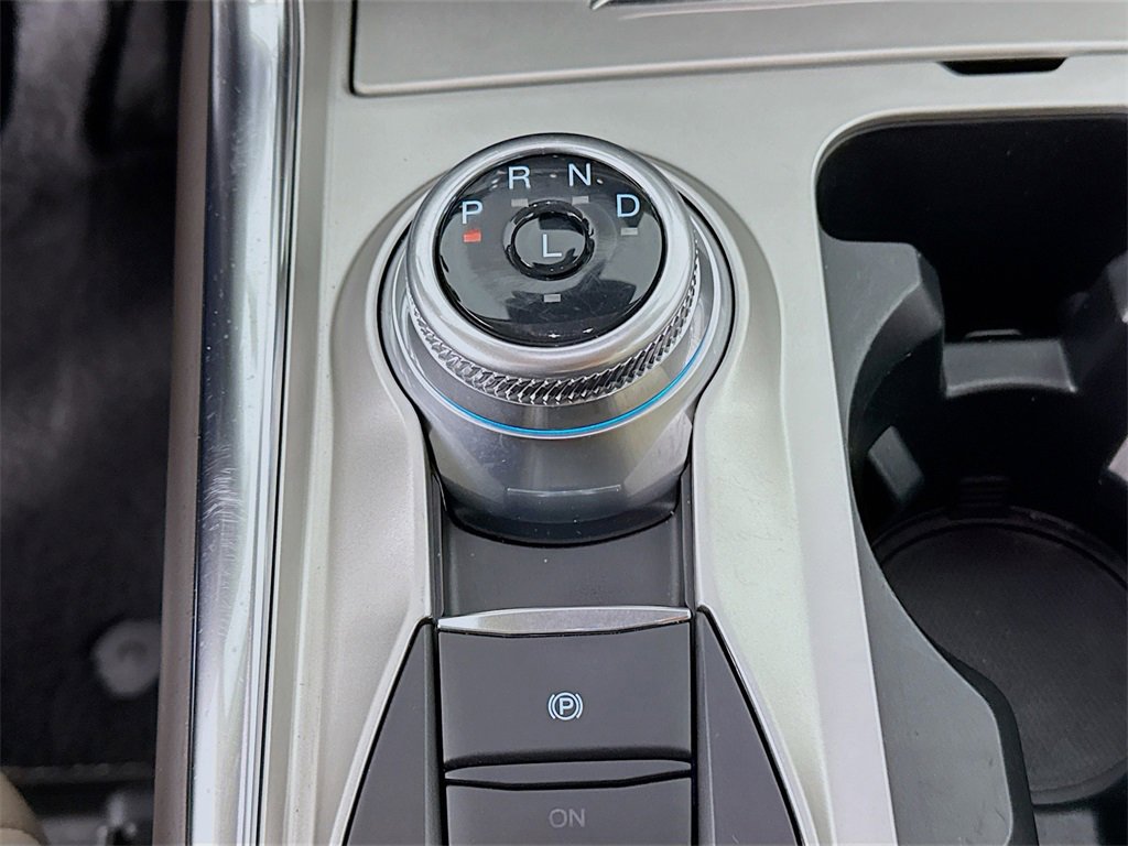 Used 2022 Ford Explorer Platinum w/ Equipment Group 601A image 16