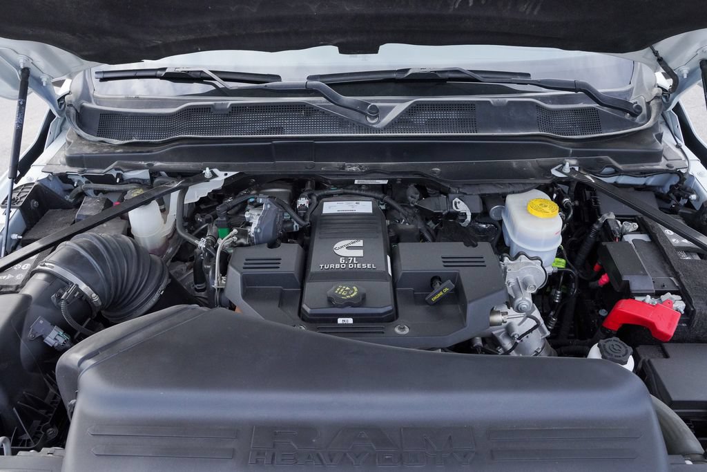 Used 2024 RAM 2500 Laramie w/ Safety Group AWD/4WD image 44
