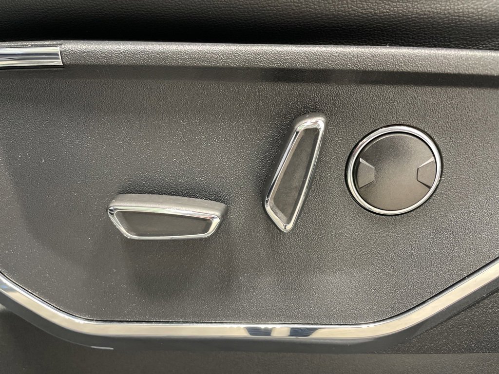 Used 2023 Ford F150 Lariat w/ Equipment Group 502A High image 25