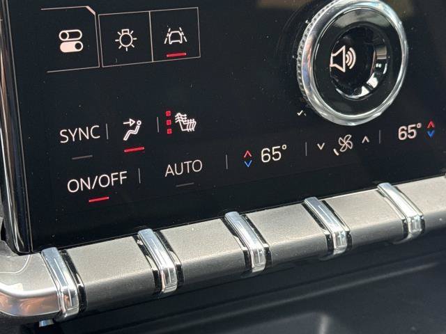 Used 2025 GMC Acadia Elevation FWD image 19