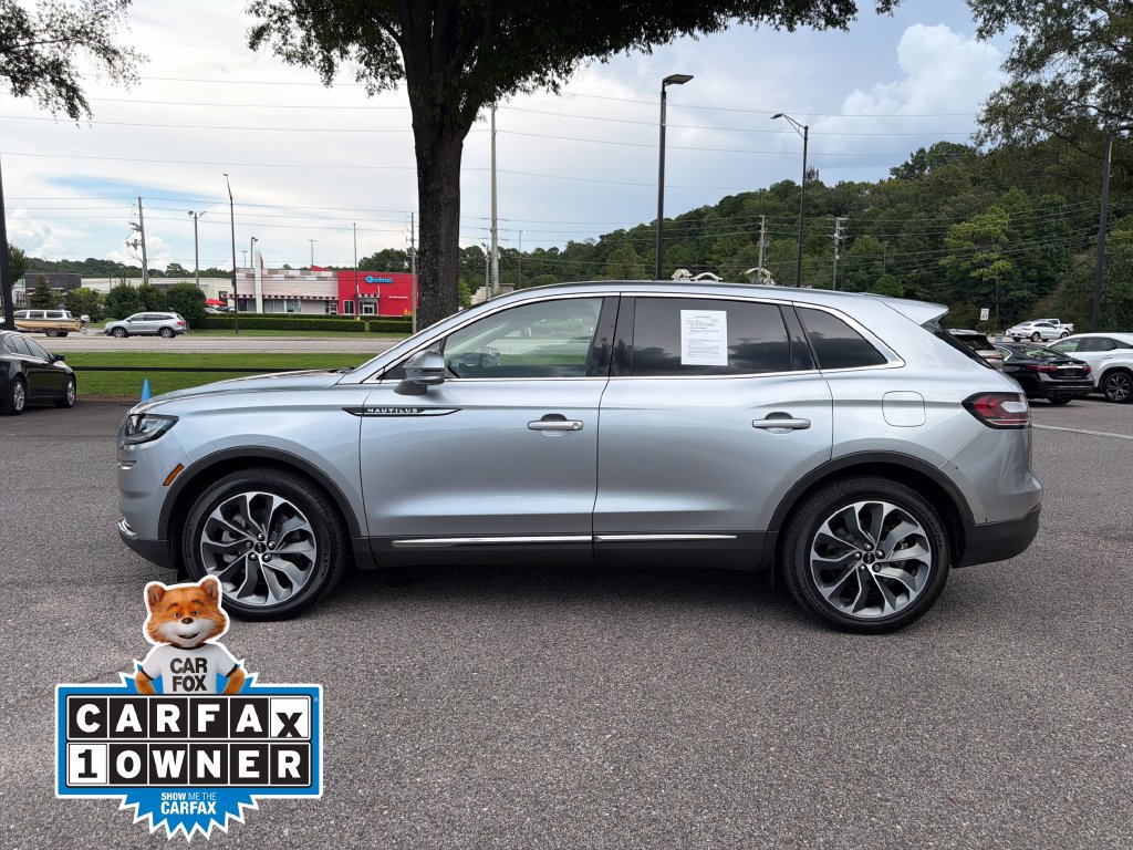 Used 2023 Lincoln Nautilus Reserve AWD/4WD image 7