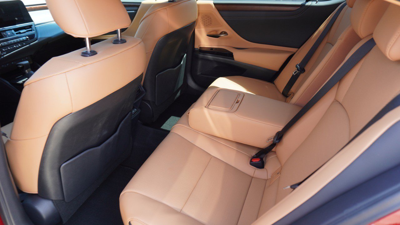 Certified 2025 Lexus ES 350 w/ Premium Package FWD image 11