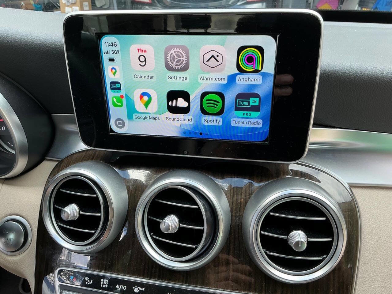 Used 2018 Mercedes-Benz C 300 Sedan image 16