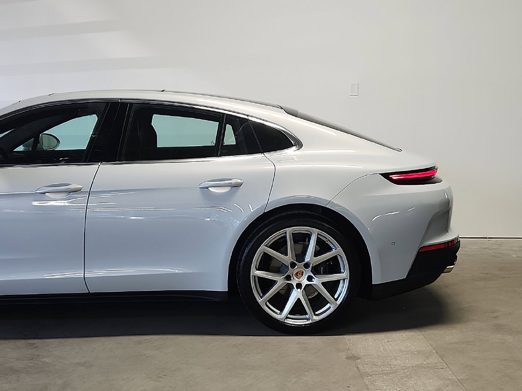 New 2026 Porsche Panamera 4 AWD/4WD image 7