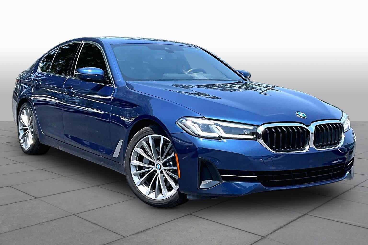 Certified 2023 BMW 530i xDrive w/ Premium Package AWD/4WD image 3
