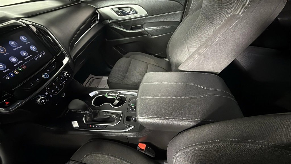 Used 2023 Chevrolet Traverse LT image 22