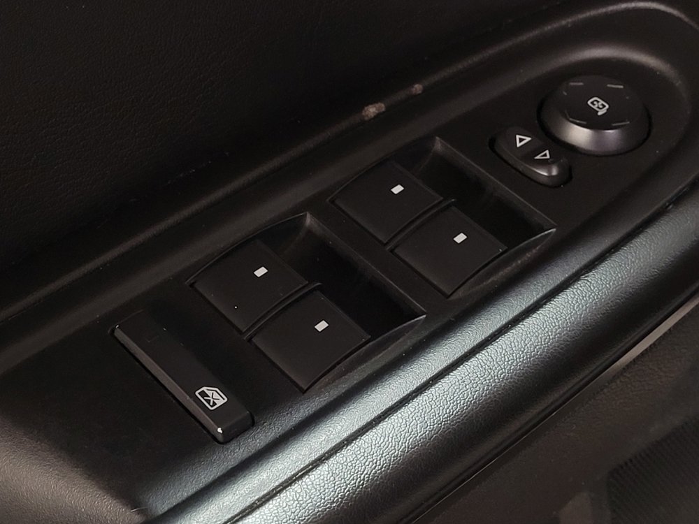 Used 2016 Chevrolet Traverse LT w/ Style and Technology Package FWD image 27