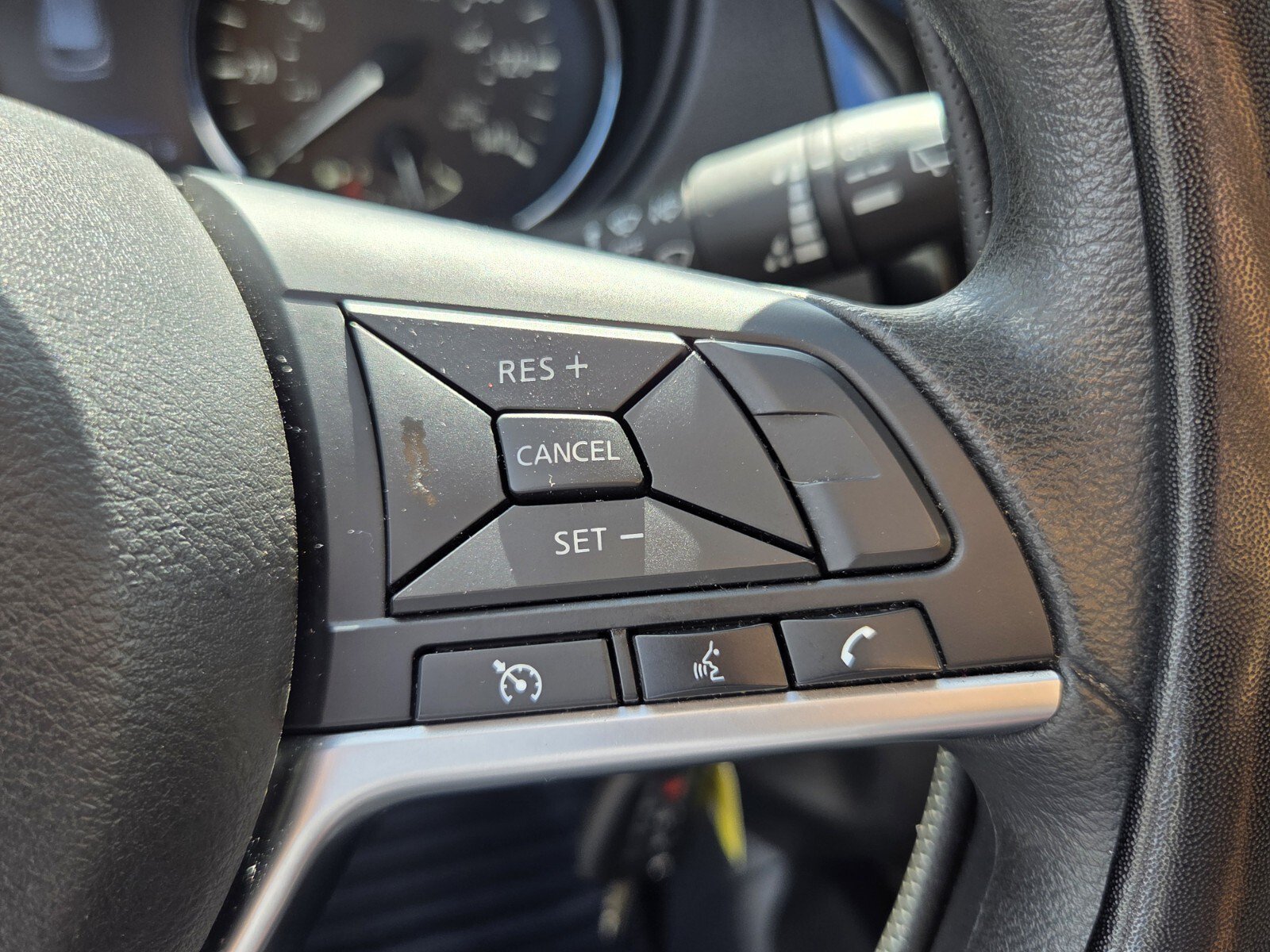 Used 2021 Nissan Rogue Sport S FWD image 21