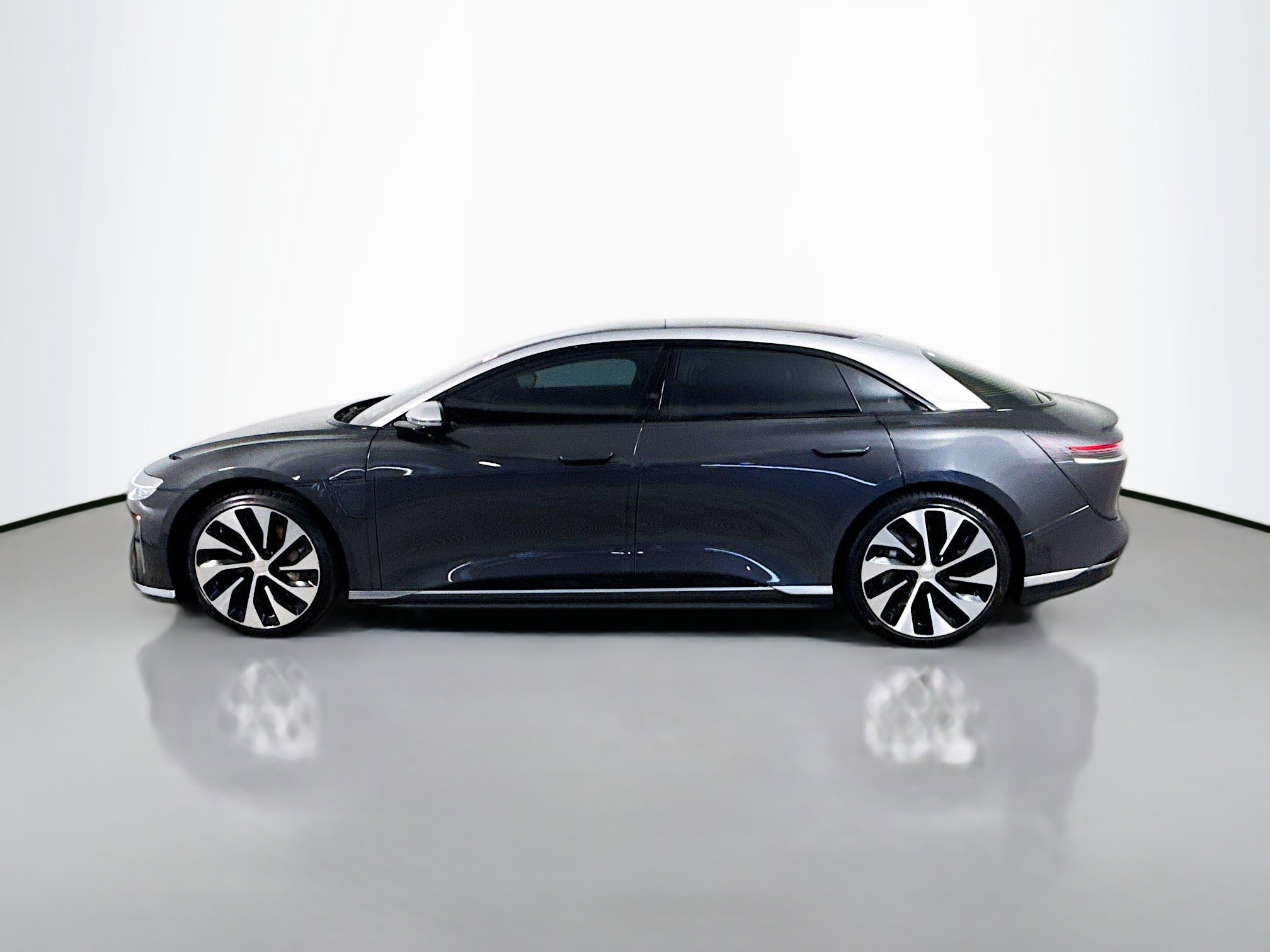 Used 2023 Lucid Air Grand Touring AWD/4WD image 6