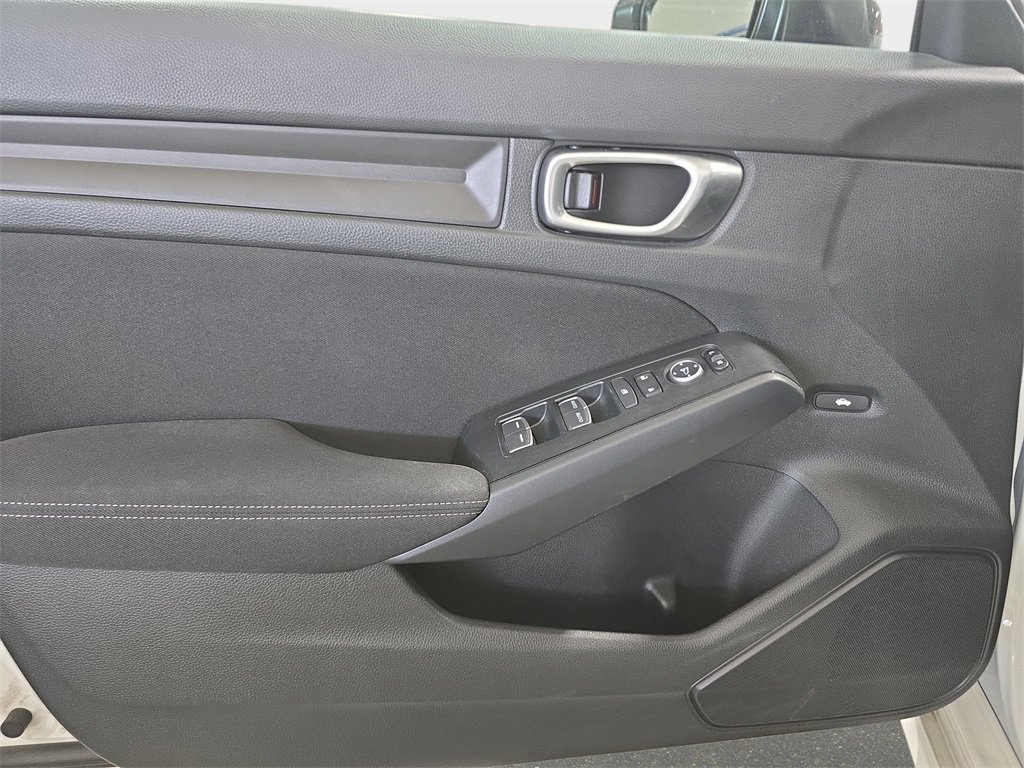 Used 2023 Honda Civic Sport image 26