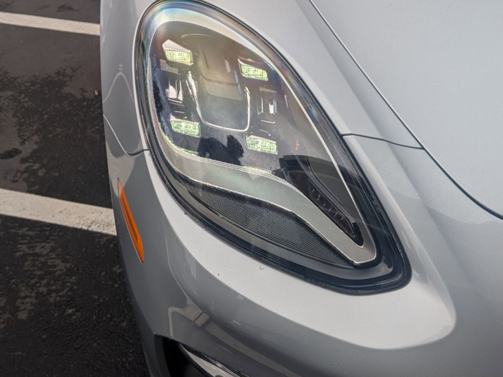 Certified 2023 Porsche Panamera image 11