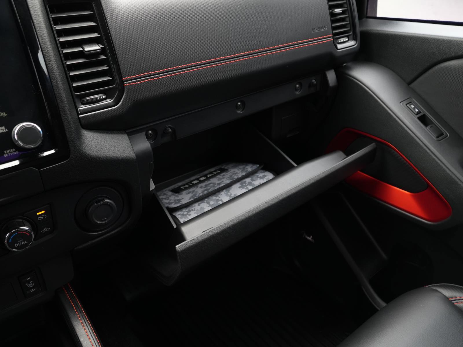 Used 2024 Nissan Frontier PRO-4X w/ Pro Premium Package image 32