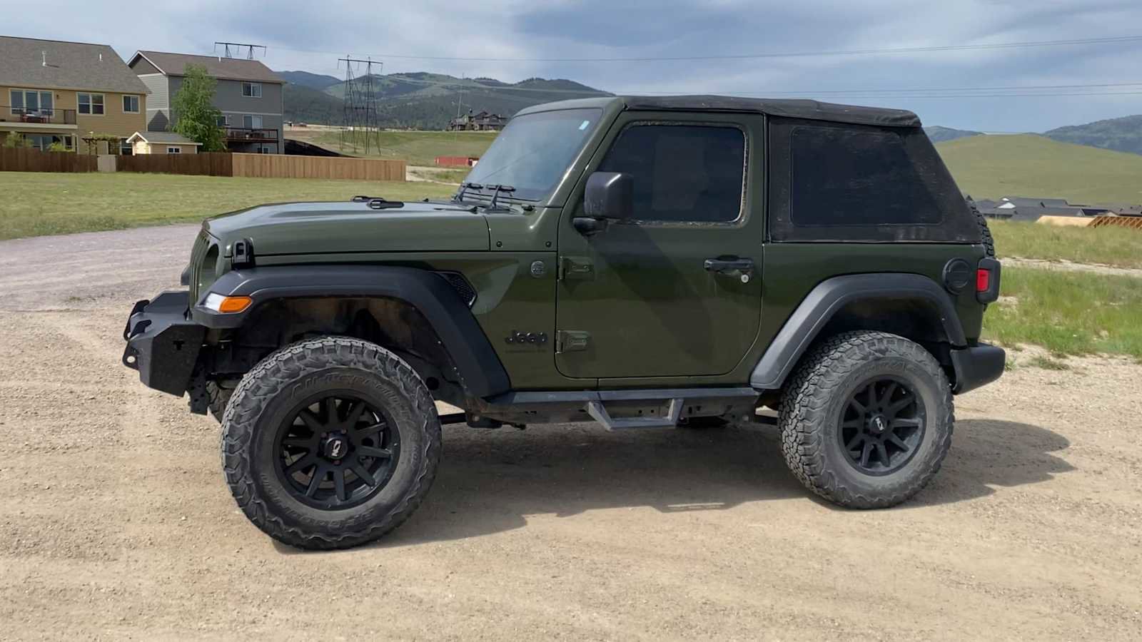Used 2022 Jeep Wrangler Sport AWD/4WD image 9