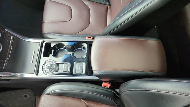 Used 2020 Ford Edge Titanium w/ Equipment Group 301A image 14