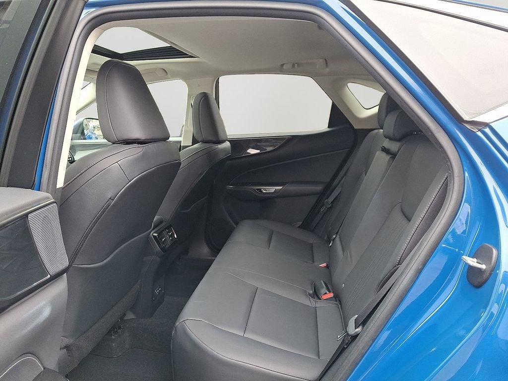 Used 2023 Lexus NX 350 AWD image 8