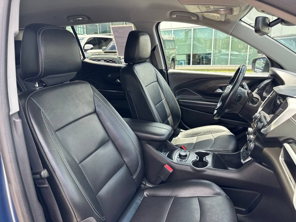 Used 2024 GMC Terrain SLT FWD image 15