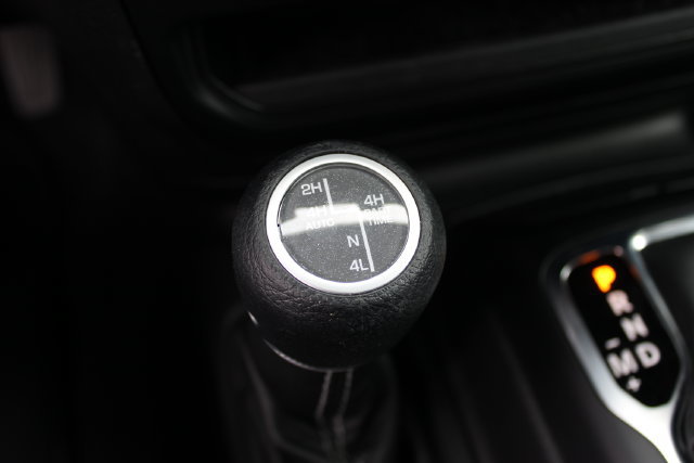 Used 2022 Jeep Wrangler Unlimited Sahara AWD/4WD image 24