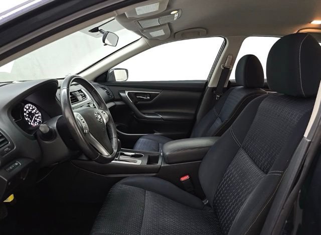 Used 2017 Nissan Altima 2.5 SV FWD image 10