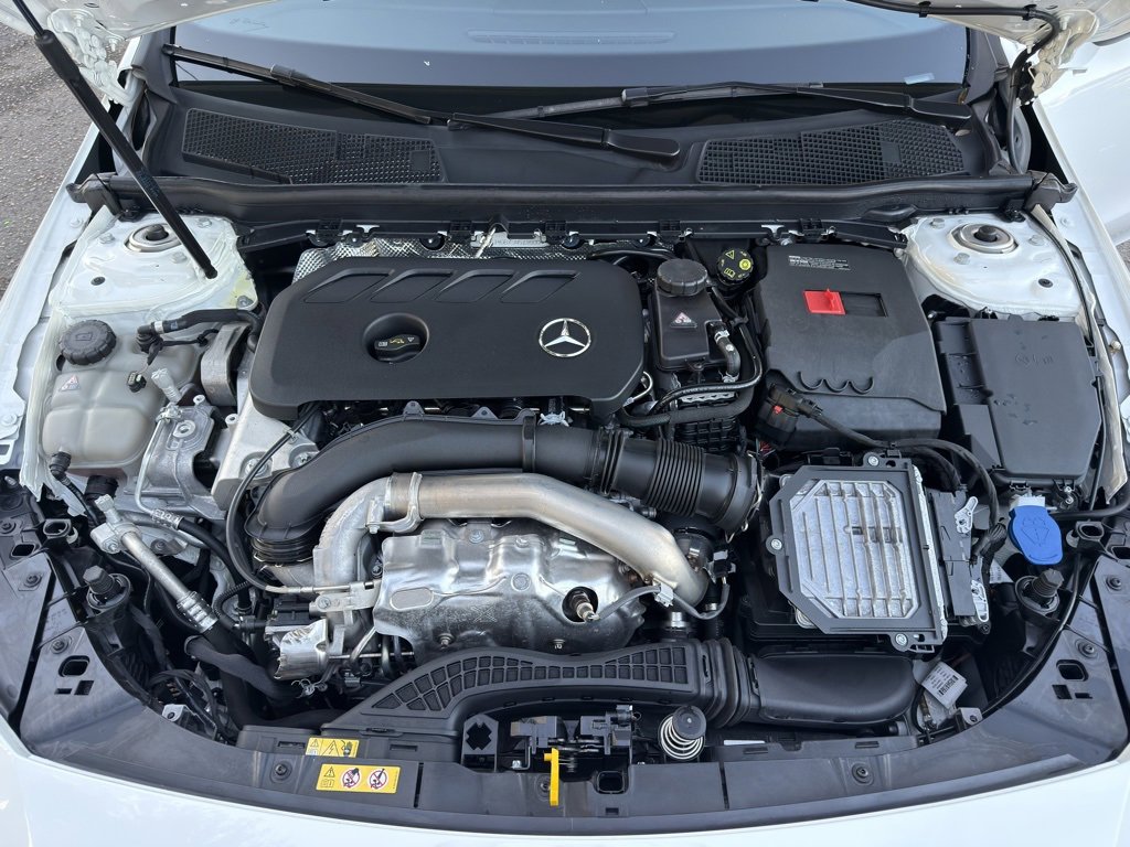 Used 2025 Mercedes-Benz CLA 250 image 12