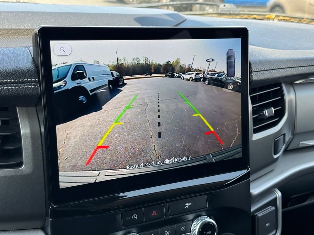 Used 2024 Ford Expedition XLT image 25