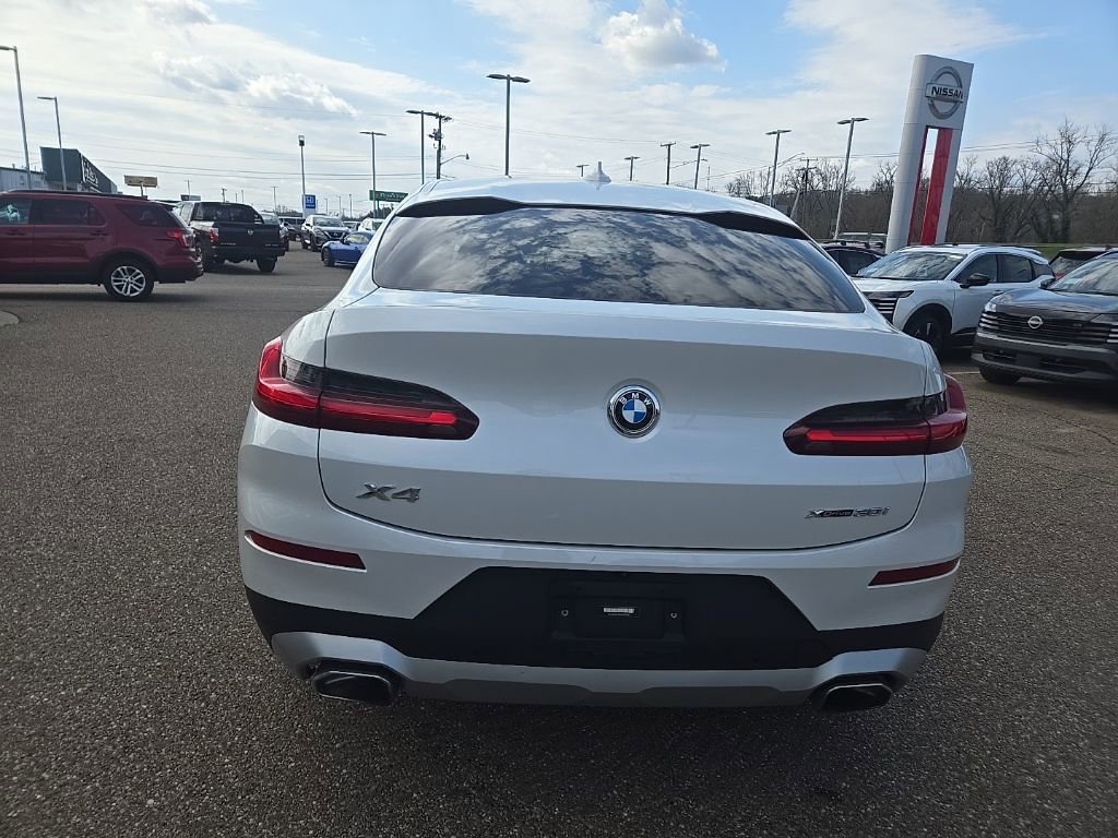 Used 2022 BMW X4 xDrive30i w/ Premium Package image 6