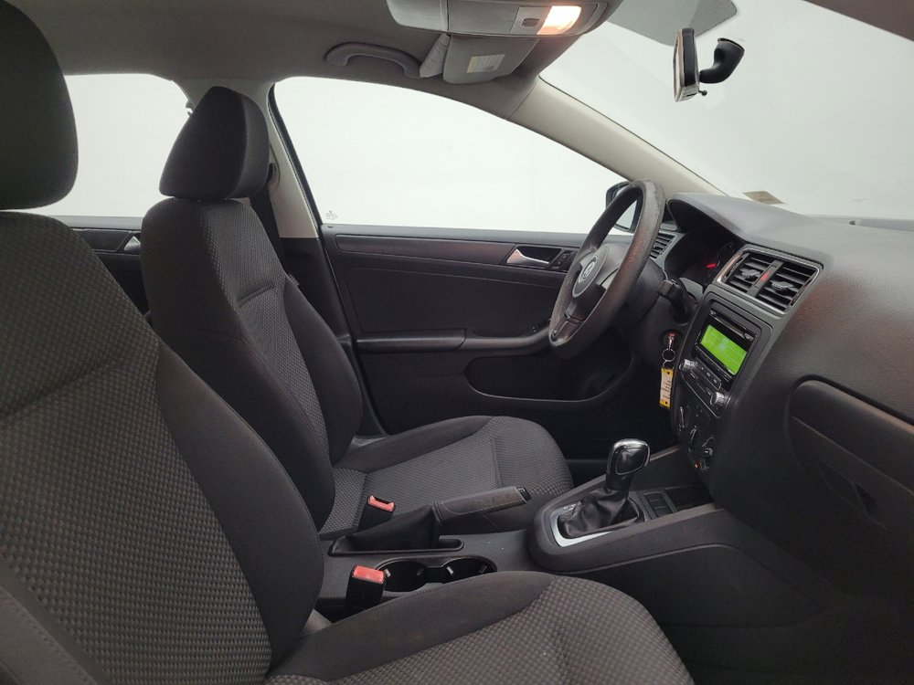 Used 2013 Volkswagen Jetta S image 21