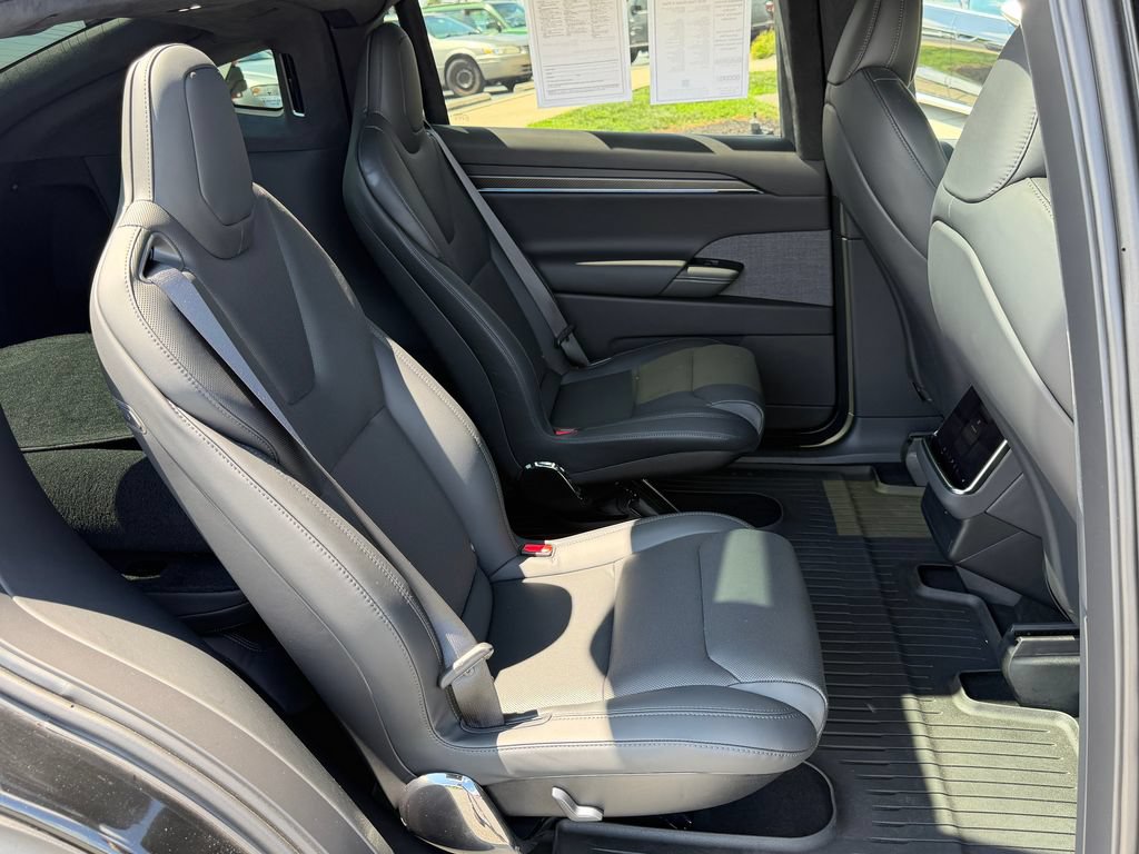 Used 2026 Tesla Model X Plaid AWD/4WD image 18