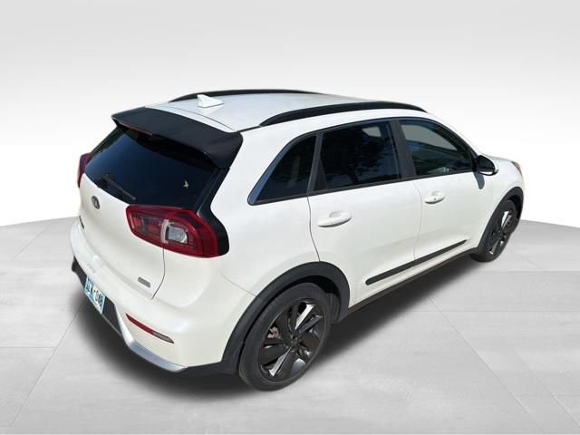 Used 2017 Kia Niro EX image 3