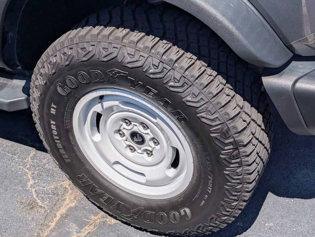 Used 2023 Ford Bronco Heritage Edition AWD/4WD image 10