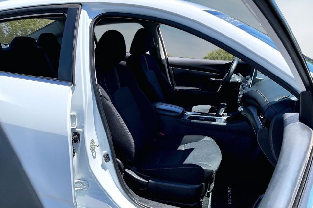 Certified 2023 Nissan Sentra SV w/ All-Weather Package FWD image 27
