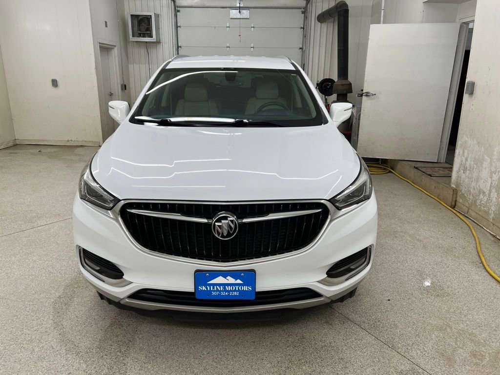 Used 2021 Buick Enclave Essence AWD/4WD image 2