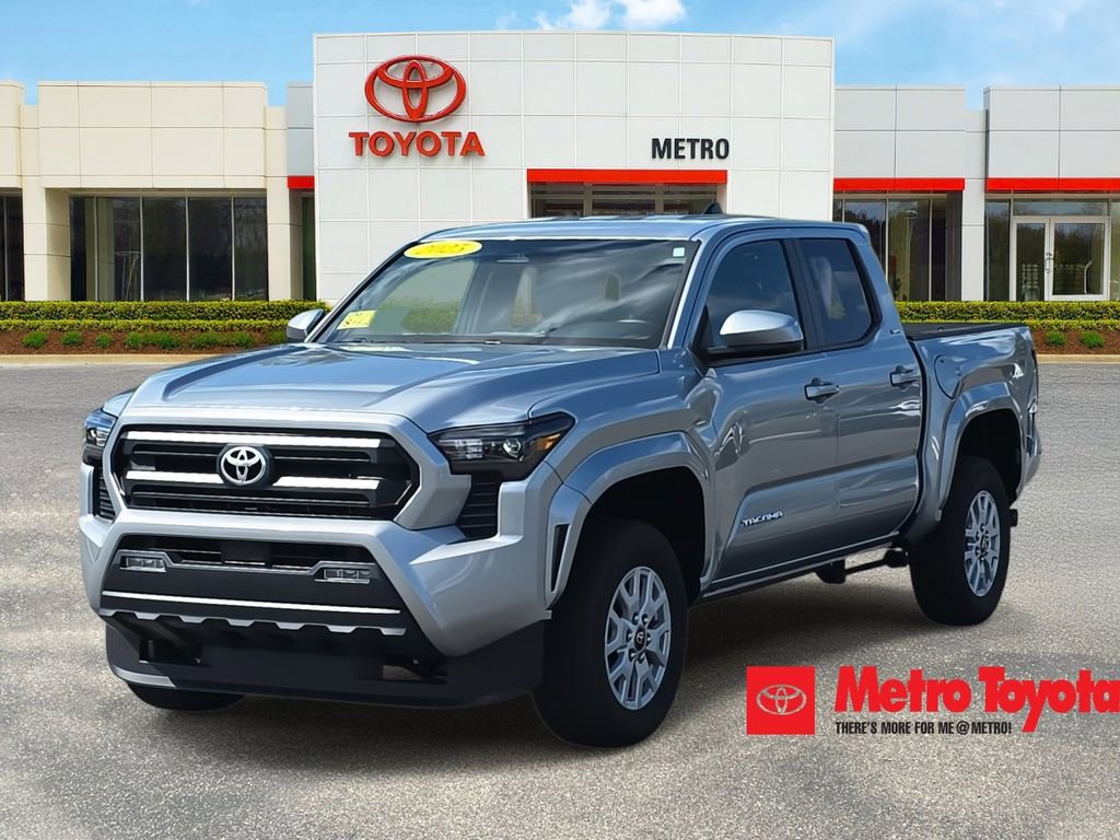 Used 2025 Toyota Tacoma SR5 image 1