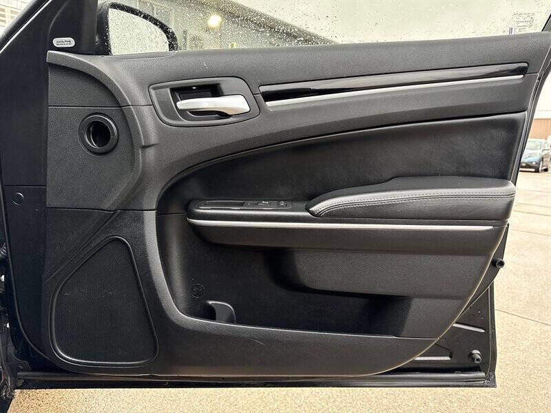 Used 2020 Chrysler 300 S image 20