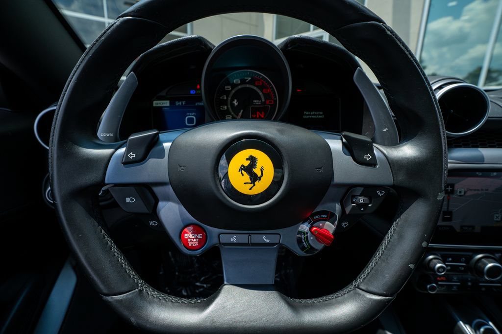 Used 2019 Ferrari Portofino RWD image 34