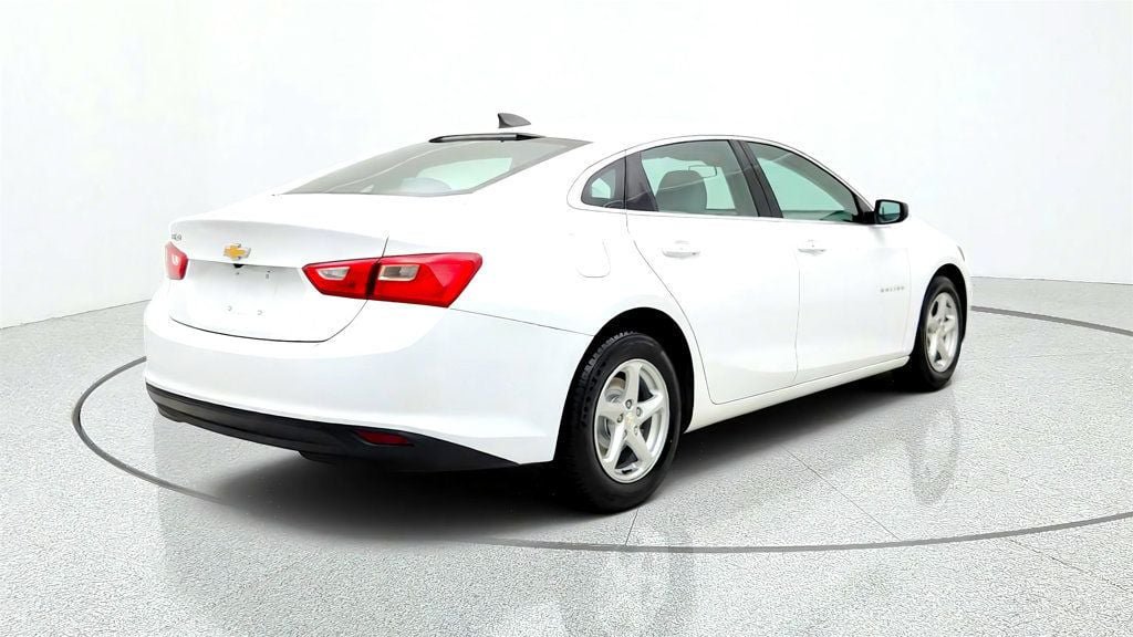 Used 2018 Chevrolet Malibu LS FWD image 5