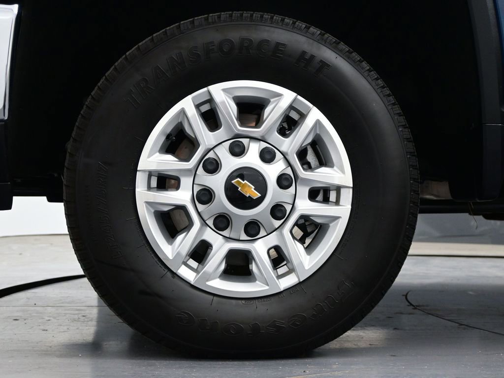 Used 2025 Chevrolet Silverado 2500 LT w/ Convenience Package image 27