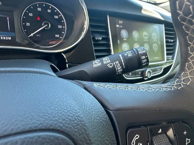 Used 2020 Buick Encore Preferred FWD image 23