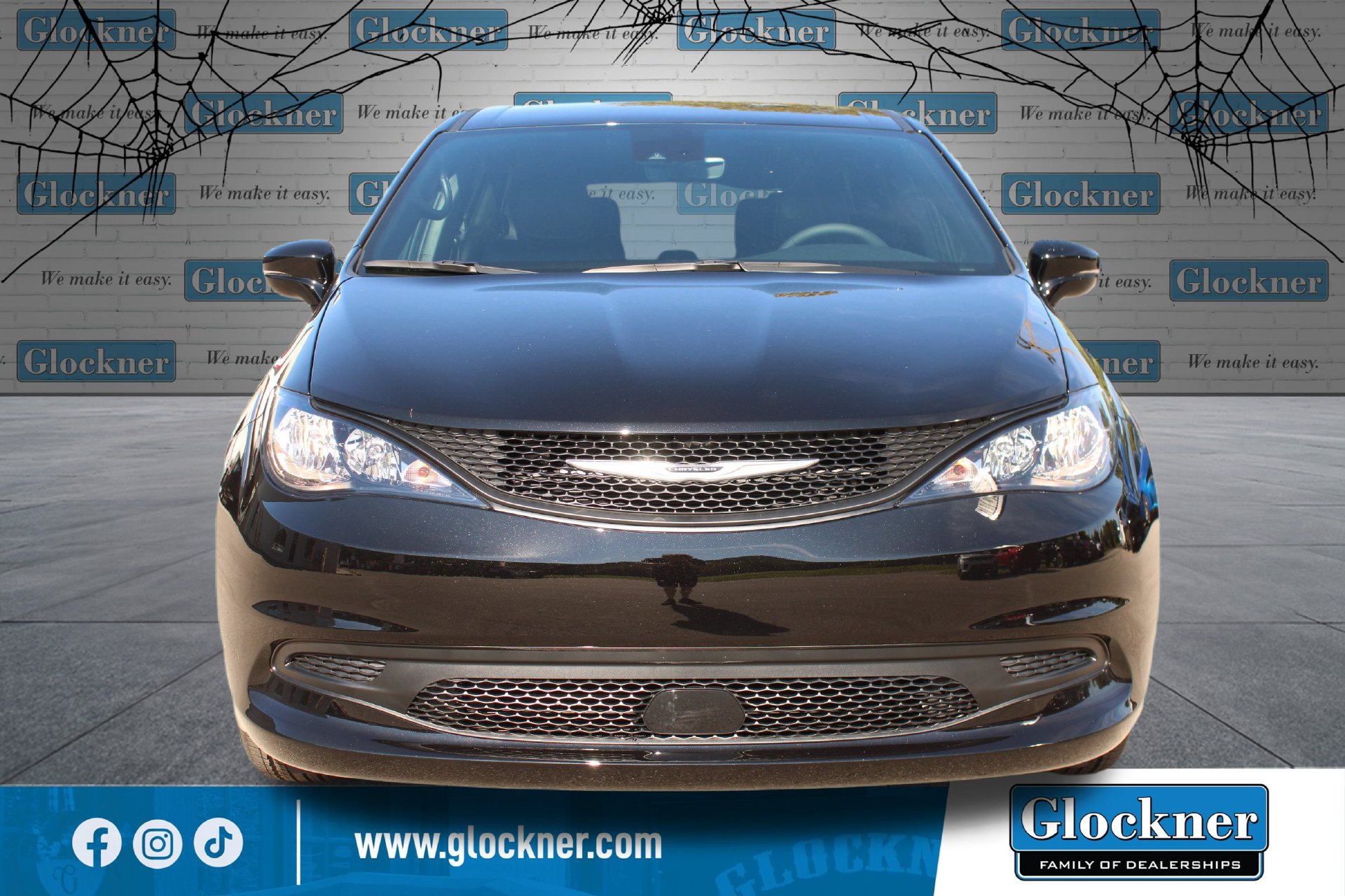 New 2027 Chrysler Pacifica LX FWD image 2