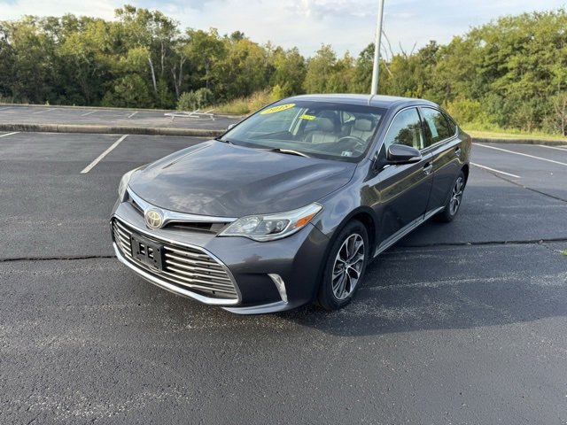 Used 2018 Toyota Avalon XLE image 7