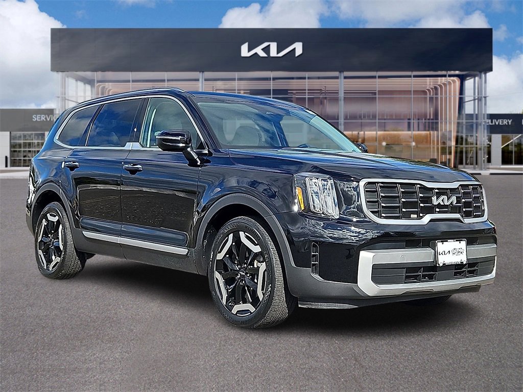 Used 2023 Kia Telluride S