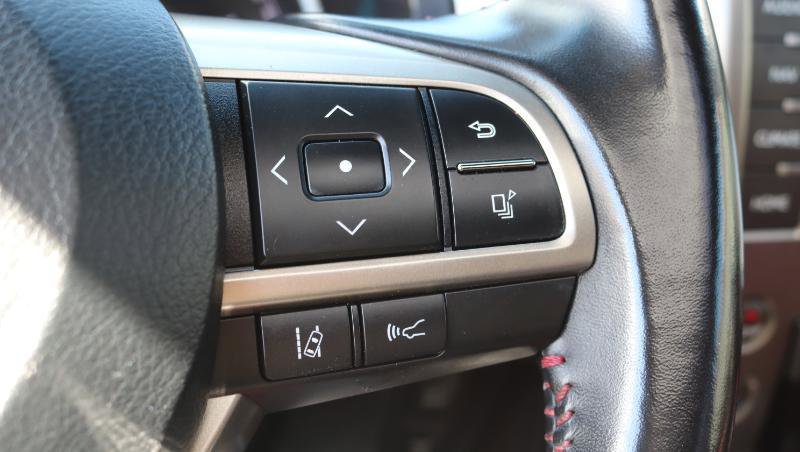 Used 2020 Lexus GX 460 Premium w/ Premium Package image 13