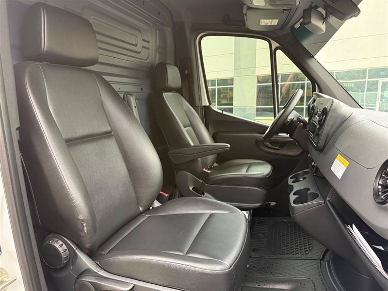 Used 2019 Mercedes-Benz Sprinter 144 Cargo image 38
