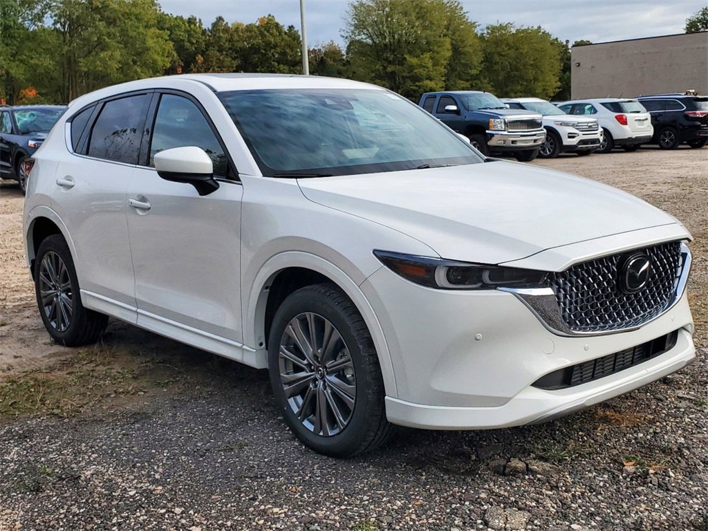 New 2025 MAZDA CX-5 Signature image 4