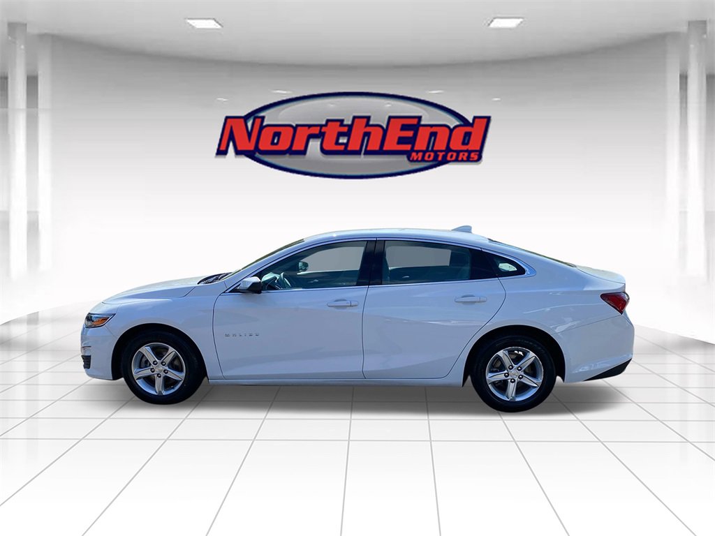 Used 2022 Chevrolet Malibu LT image 4