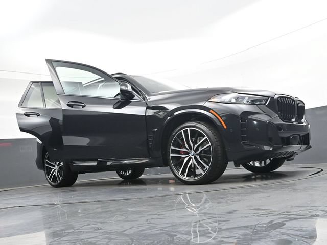 New 2026 BMW X5 xDrive40i w/ M Sport Package AWD/4WD image 44