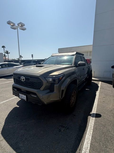 Used 2024 Toyota Tacoma TRD Sport AWD/4WD image 10
