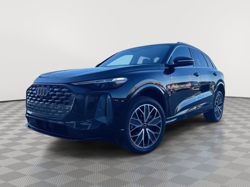 Used 2025 Audi Q5 Premium Plus w/ Premium Plus image 1