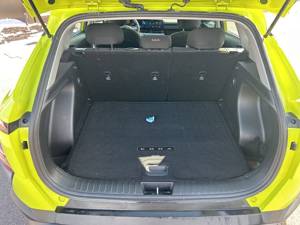 Used 2024 Hyundai Kona SE image 27